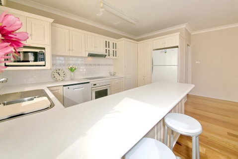 Bayview Towers, Unit 1/15 Victoria Parade - Australia Accommodation 2