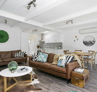 Beach Break on Hardy - walk to foreshore - Australia Accommodation
