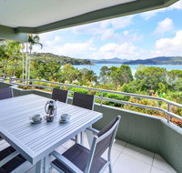 Beach Front Lagoon Lodge Apartments - Australia Accommodation