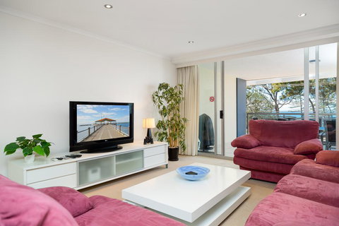 Beach House On Suttons - Australia Accommodation 2