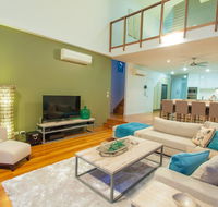 Beach Road Holiday Homes - Australia Accommodation