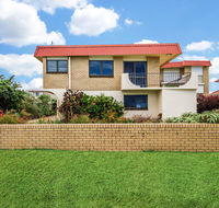 Beachfront Apt with Private Pool - Australia Accommodation