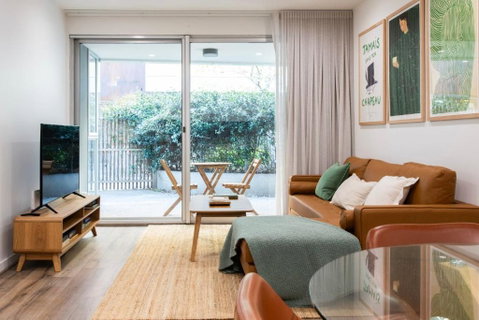 Richmond Retreat With Courtyard Parking - Australia Accommodation 0