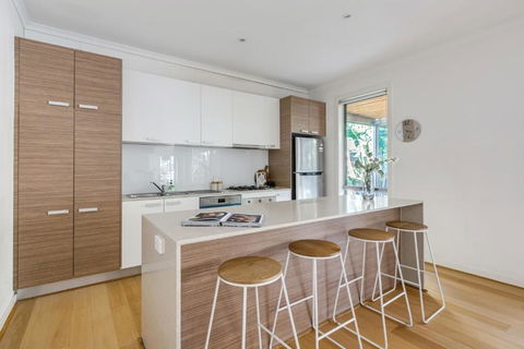 Ringtail Retreat - Contemporary Family Comforts - Australia Accommodation 3