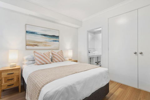 REGL20/11 - Regal In East Perth - Australia Accommodation 2