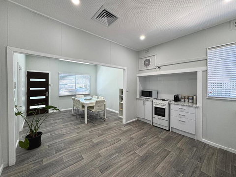 Relax At Gossan - Australia Accommodation 1