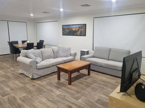 Relax On The Beach - Australia Accommodation 3