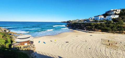 Relaxed Coastal Living With Fantastic Sea Views - Australia Accommodation 3