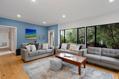 Relaxed Family Beach House - No Linen Included - Australia Accommodation 1