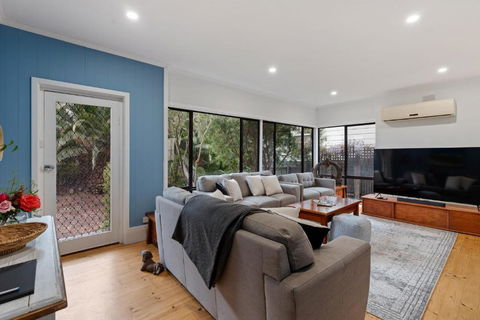 Relaxed Family Beach House - No Linen Included - Australia Accommodation 2