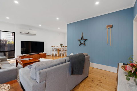 Relaxed Family Beach House - No Linen Included - Australia Accommodation 3