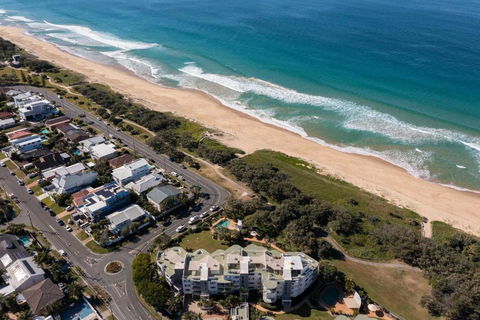 Relaxing Ocean View Apartment In Buddina - Australia Accommodation 2