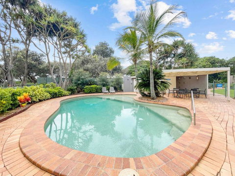 Relaxing Ocean View Apartment In Buddina - Australia Accommodation 3