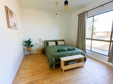 Renovated 3BD With Pool And Spa Bath - Australia Accommodation 3