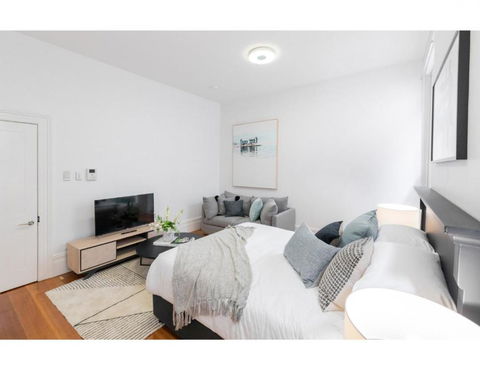 Renovated Studio In Bohemian Area Close To City - Australia Accommodation 1