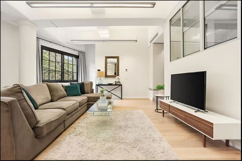 Renovated Warehouse Conversion In Heart Of Sydney - Australia Accommodation 1
