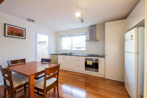 Rent Melbourne - Australia Accommodation 0