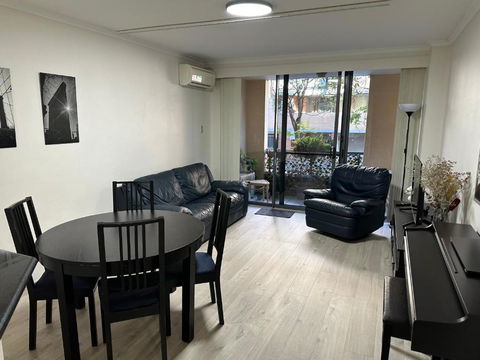 Resort Style 2BR Apt In Pyrmont Next To Darling Harbour - Australia Accommodation 1
