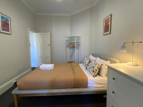 Retro Apt 6 Mins To Victoria Quay - Australia Accommodation 2