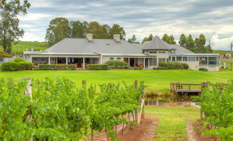 RidgeView - Australia Accommodation 0
