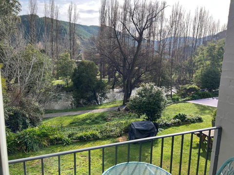 Riverbank Park MOTEL - Australia Accommodation 3