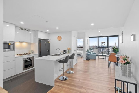 RiverViews 1BR 1BA Skytower Apt With Pool, Gym, Sauna - Australia Accommodation 1