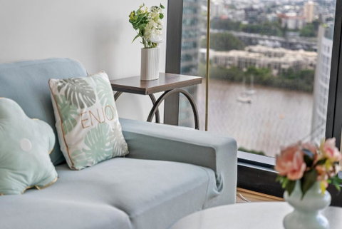 RiverViews 1BR 1BA Skytower Apt With Pool, Gym, Sauna - Australia Accommodation 2
