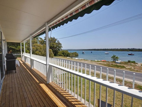 Riverwatch - Australia Accommodation 3