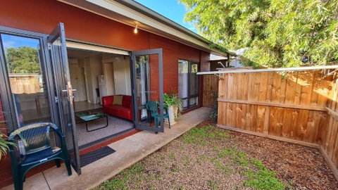 Rise N Shine - Affordable 50sqm Garden Apartment - Australia Accommodation 0