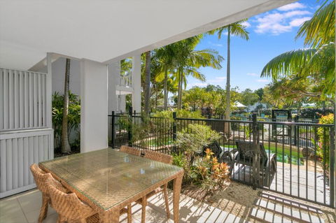 Salt&Pepper Sanctuary - Plunge Pool Resort Apartment By UHoliday - 2BR, 1BR And Studio Hotel Room Configurations Available - Australia Accommodation 3