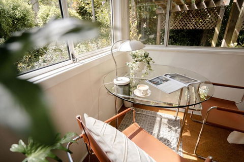 Romantic Garden Cottage With Home Cinema - Australia Accommodation 0