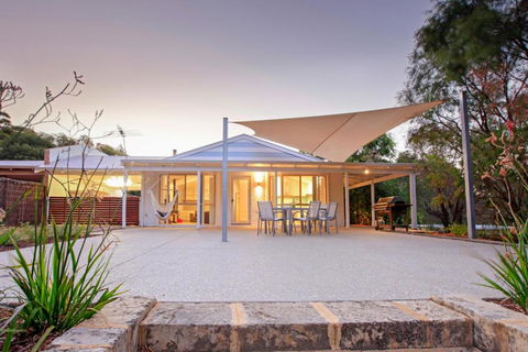 Salt Life - Australia Accommodation 0