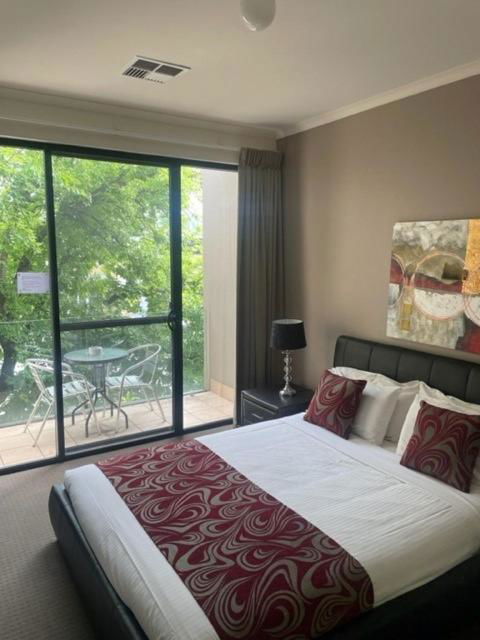 RNR Sturt Holiday Home - Australia Accommodation 0