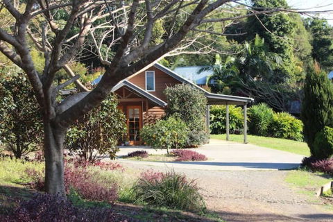 Romantic Lakeview Cottage - Australia Accommodation 0
