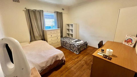 Room Near Tullamarine Airport - Australia Accommodation 2
