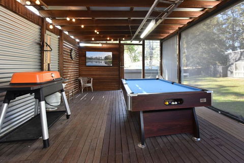 Rose Cottage Studio Romantic Or Solo Getaway. Spa, Games Room - Australia Accommodation 3