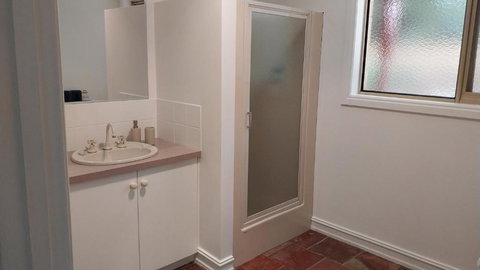 Roshnier Apartment - Australia Accommodation 1