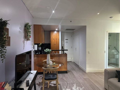 Royal Garden Residence - Australia Accommodation 3