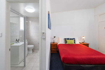 Royal Motel Tenterfield with Australia Accommodation