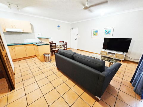Royal Palm Villas - Australia Accommodation 0