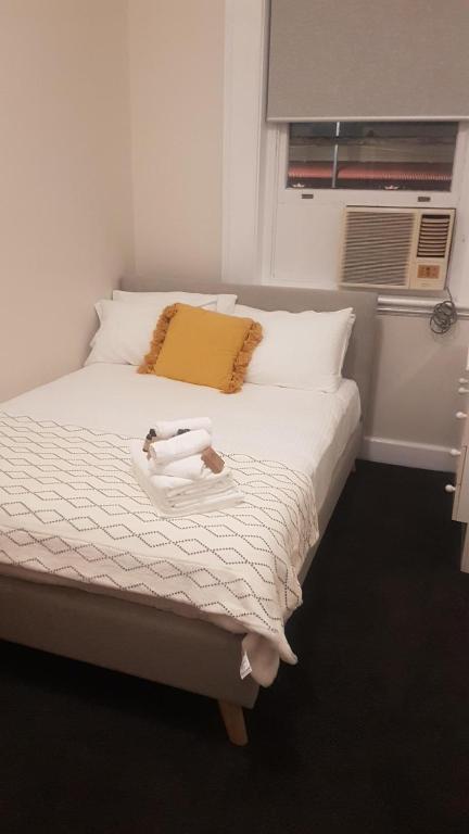 Royal Hotel Yass - Australia Accommodation 2