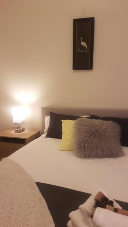 Royal Hotel Yass - Australia Accommodation 3