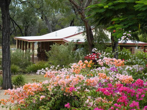 Rubyvale Motel & Holiday Units - An Adults Only Getaway - Australia Accommodation 2