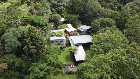 Runawaytomaleny - Australia Accommodation 1