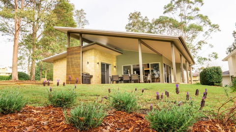 RUST - Australia Accommodation 1
