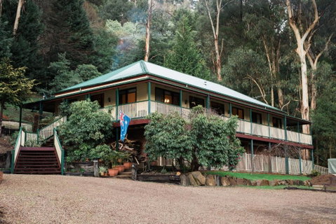 Rustic Refuge Guesthouse - Australia Accommodation 1
