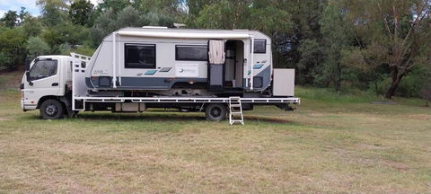 RV Caravan In Rural Setting On Edge Of Town Close To AgQuip - Australia Accommodation 1
