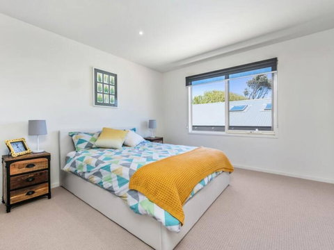 RYE/BLAIRGOWRIE FAMILY ENTERTAINER.. - Australia Accommodation 1
