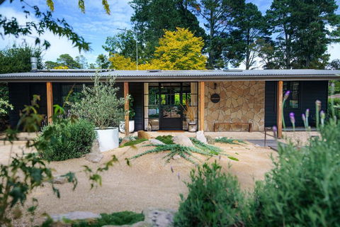 SABLE MAE Luxury Rustic Ranch - Australia Accommodation 1