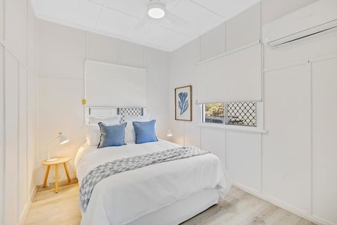 Sage Cottage! CBD Perfection! - Australia Accommodation 2